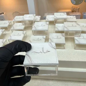 بوكس أكرليك بغطاء جلد حسب الطلب